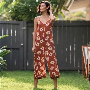 ISO this jumper in XS